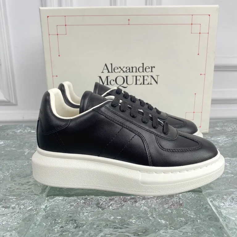 Alexander McQueen Shoe 